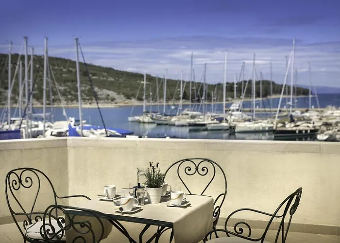 Aci Marina Apartment Cres